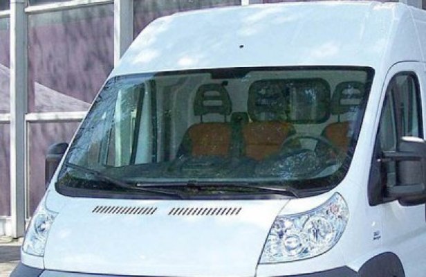 Fiat Ducato, depistat cu certificat de înmatriculare fals